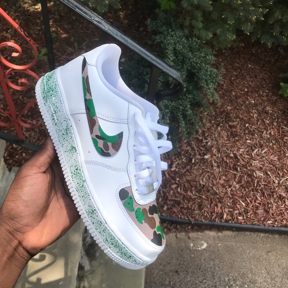 Custom Air Force One Low Camo Customized Sneaker - Picture 2 of 5